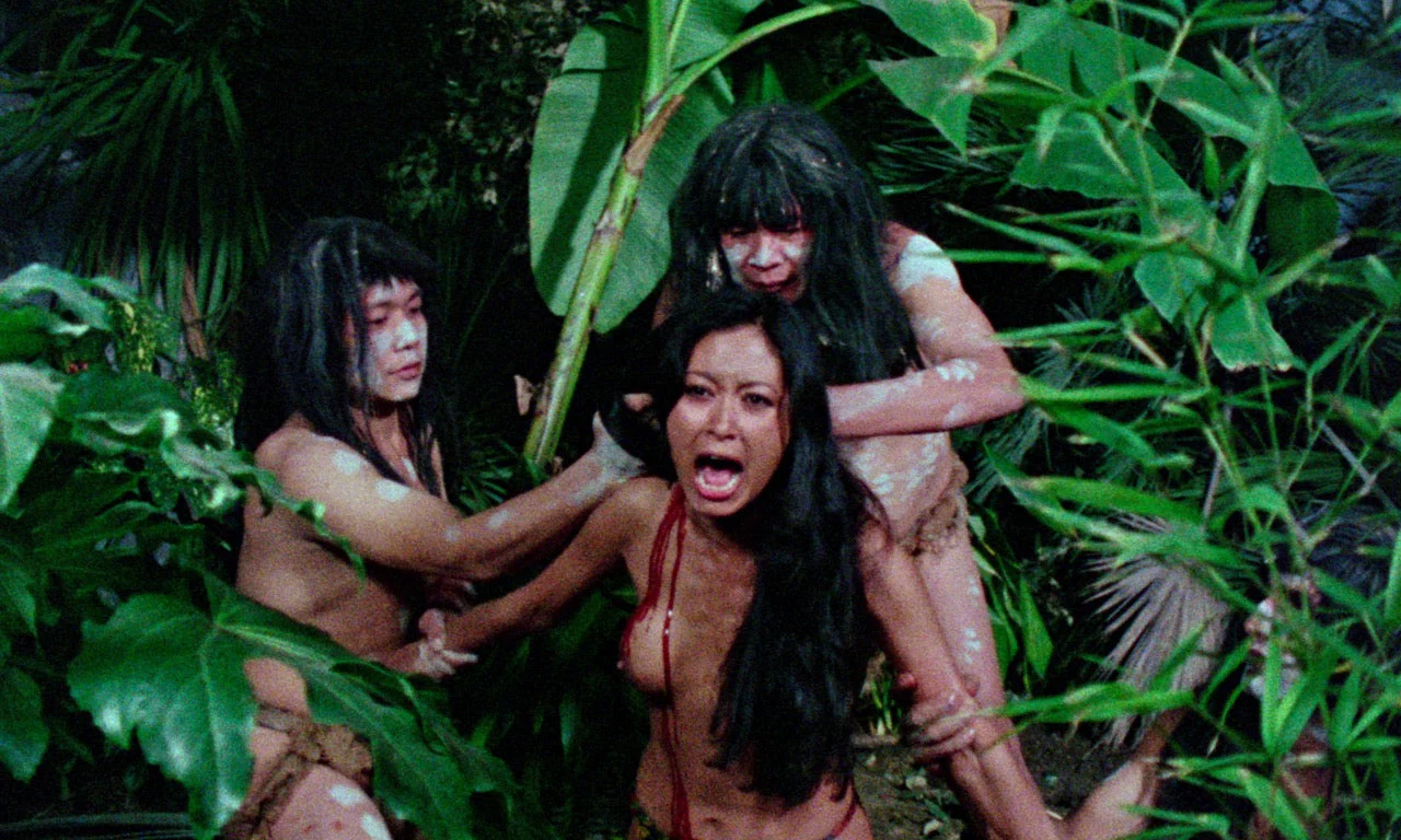 Eaten Alive [2-Disc 4K UHD + Booklet w/Exclusive Slipcover] - Image 18