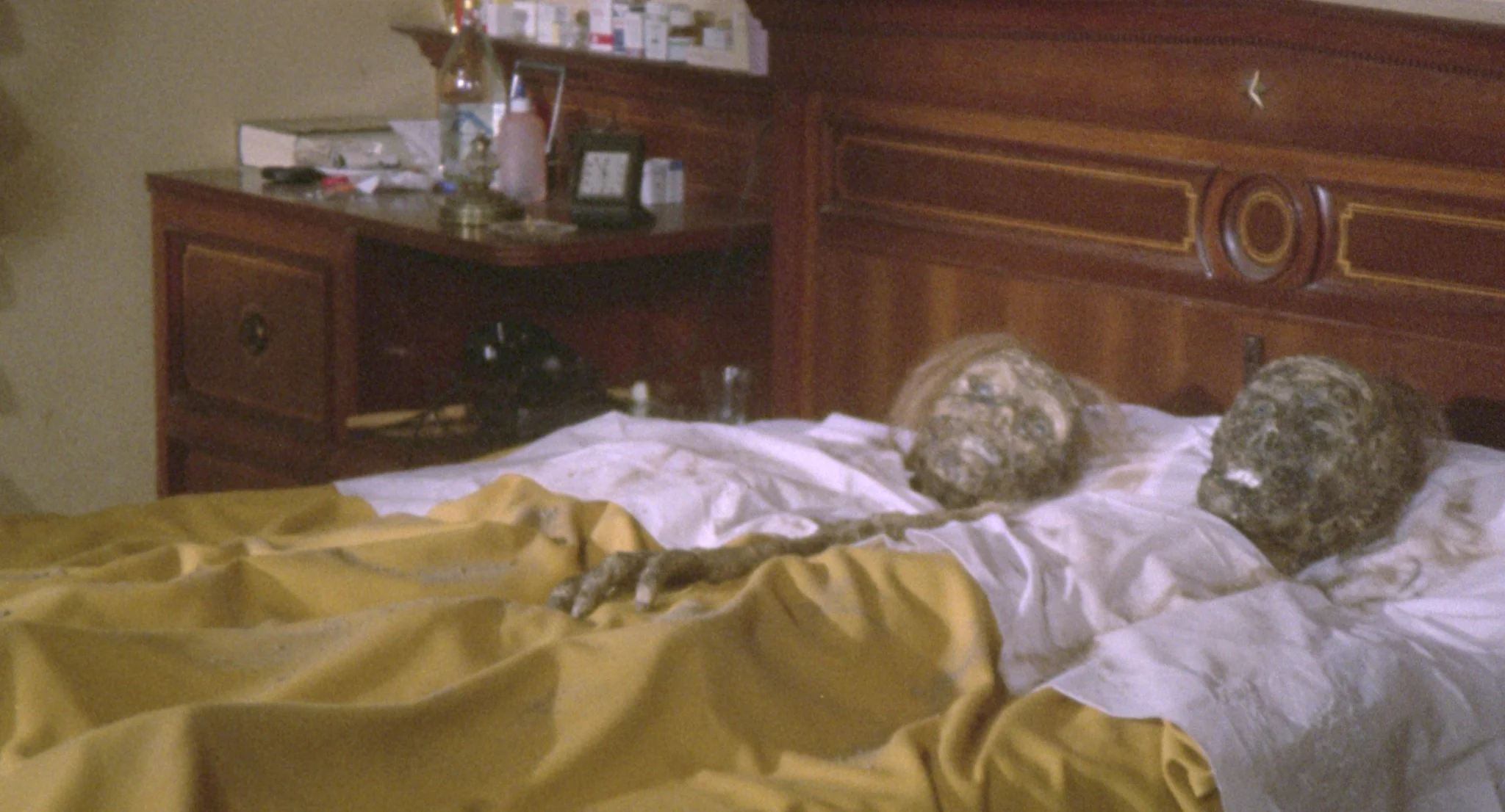 Exorcismo: Defying a Dictator & Raising Hell in Post-Franco Spain [10-Disc Blu-ray Box Set + Book] - Image 33