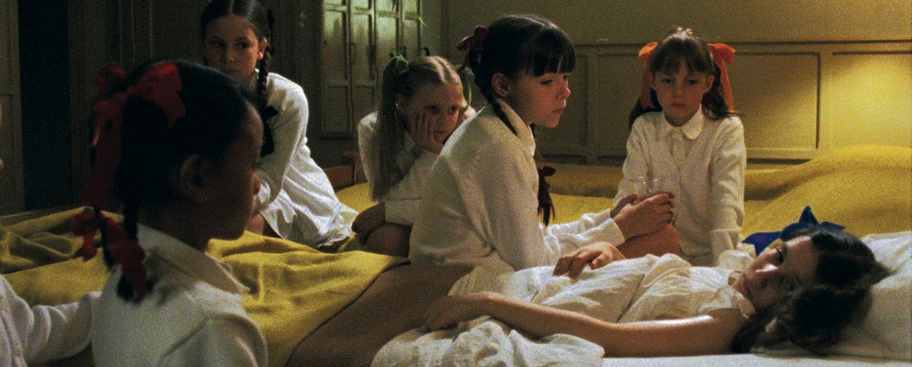 The Worlds of Lucile Hadžihalilović [4-Disc Blu-ray Box Set + Book] - Image 19
