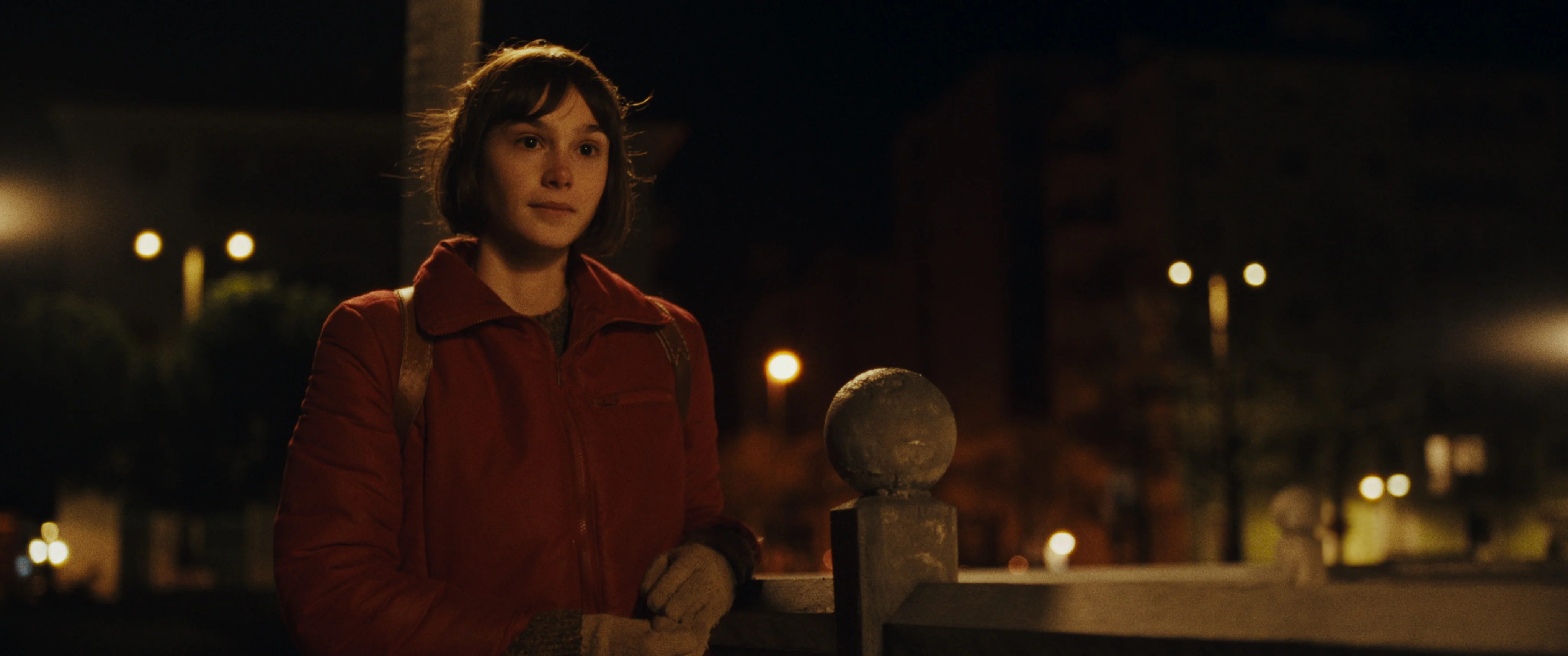 The Worlds of Lucile Hadžihalilović [4-Disc Blu-ray Box Set + Book] - Image 53